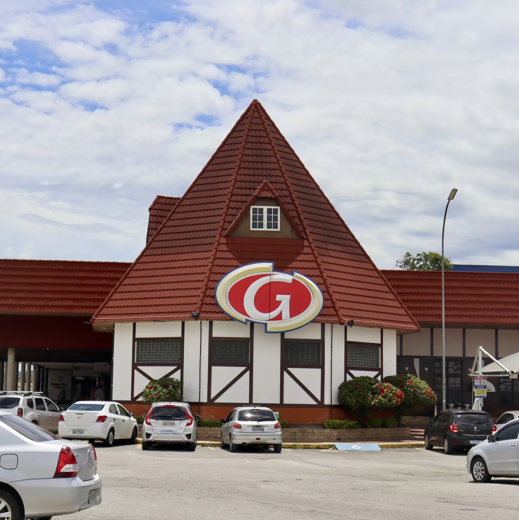 REDE DE RESTAURANTES EM RODOVIAS – Graal e Frango Assado são as paradas que não param de crescer